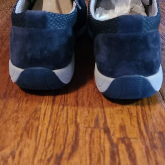 Dansko Athletic Shoes - Picture 4 of 6